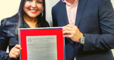 Engenheiro Daniel recebe o Título de Cidadão Taboanense Engenheiro Daniel recebe o Título de Cidadão Taboanense
